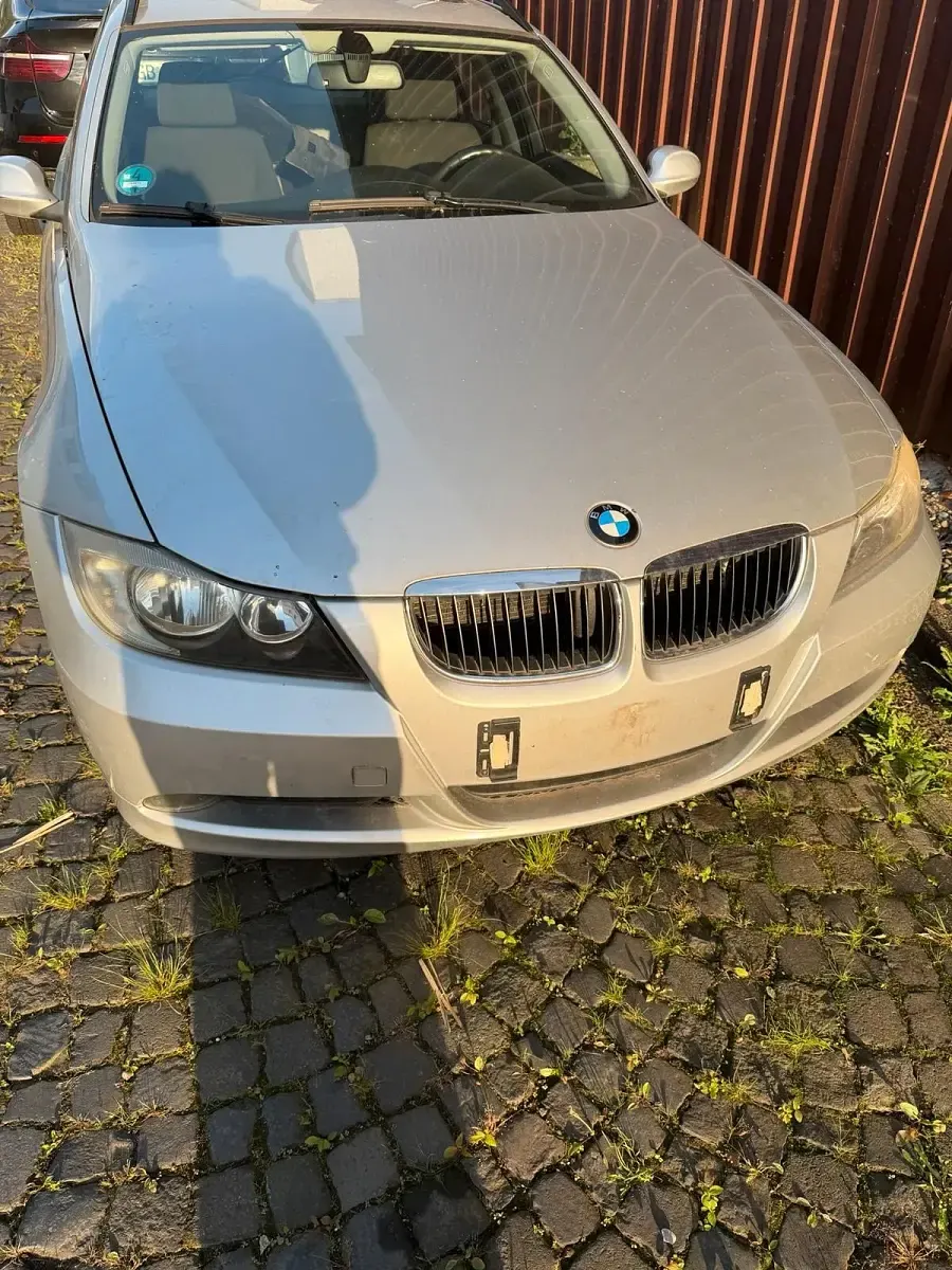 Gebraucht BMW 320 150 PS (110 kW) 2005 Silber Kombi