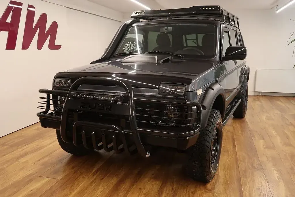 Gebraucht Lada niva 83 PS (61 kW) 2022 Grau SUV