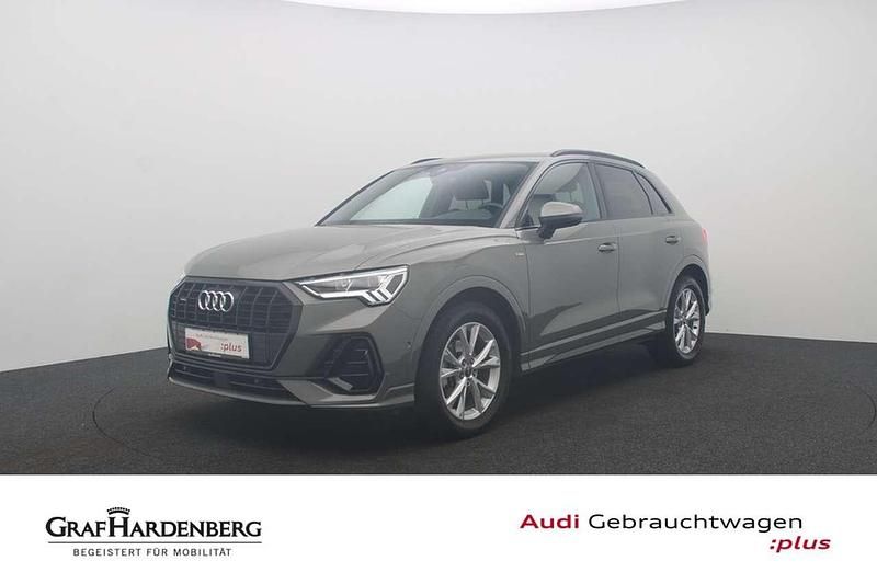 Chronosgrau metallic Gebraucht 2021 Audi Q3 Ambiente SUV | 35.880 € (Etwas zu teuer) - Bild 1/4