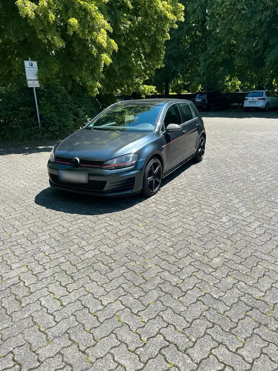 Gebraucht VW Golf VII GTI 220 PS (161 kW) 2015 Grau Limousine