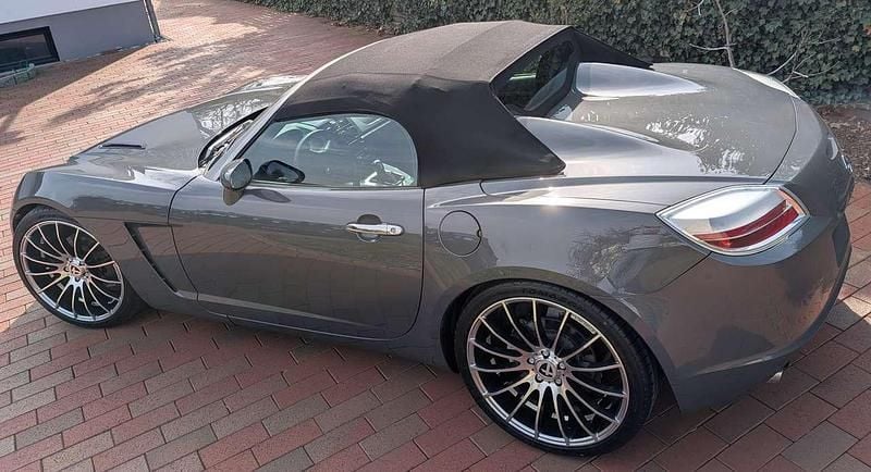 Gebraucht Opel GT 311 PS (228 kW) 2008 Grau Cabrio