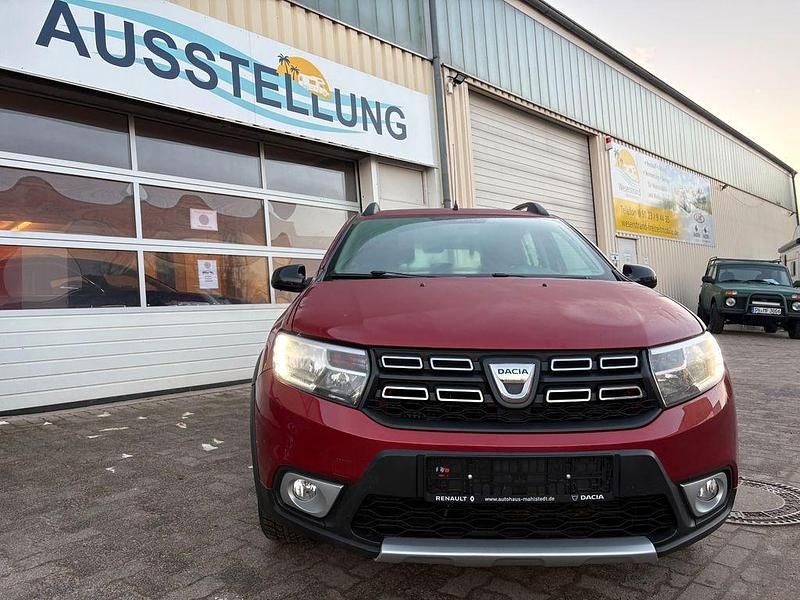 Gebraucht Dacia Logan MCV Stepway 90 PS (66 kW) 2020 Rot Kombi