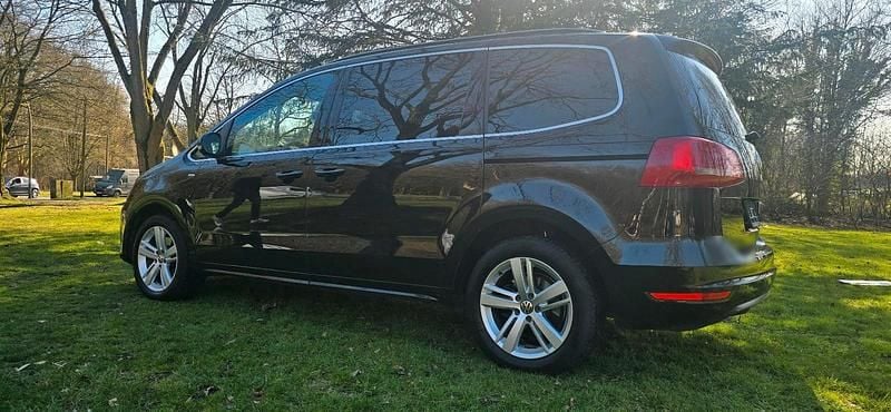 Gebraucht VW Sharan 140 PS (102 kW) 2012 Schwarz Van / Kleinbus