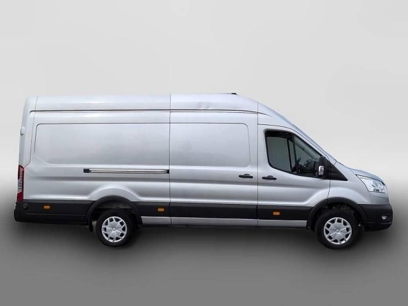 Gebraucht Ford Transit 131 PS (96 kW) 2021 Silber Van