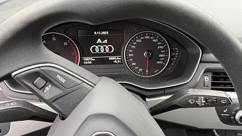 Gebraucht Audi A4 Ambiente 150 PS (110 kW) 2018 Schwarz Kombi