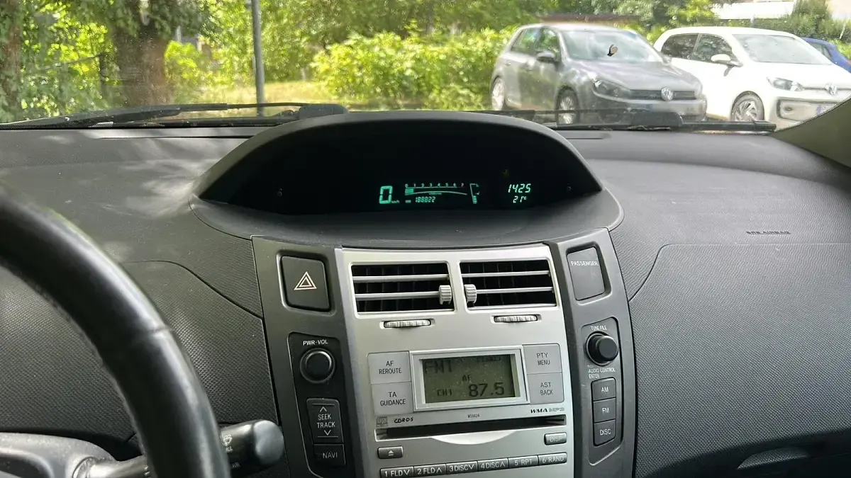 Gebraucht Toyota Yaris 87 PS (63 kW) 2007 Rot Kleinwagen