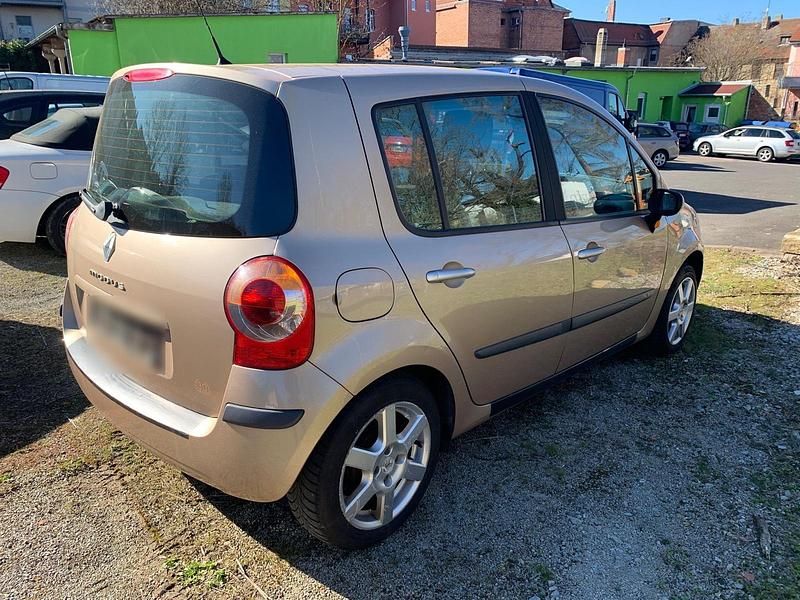 Gebraucht Renault Modus 75 PS (55 kW) 2006 Braun Van / Kleinbus