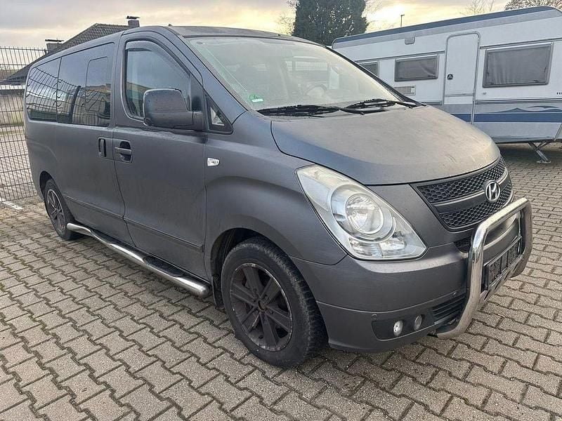 Gebraucht Hyundai H-1 170 PS (125 kW) 2009 Grau Van / Kleinbus