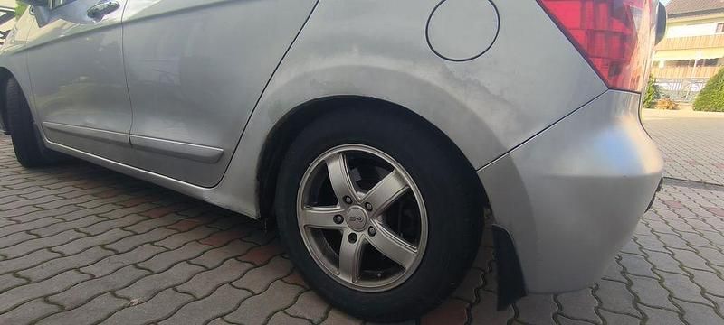 Gebraucht Honda FR-V Executive 150 PS (110 kW) 2004 Silber Van / Kleinbus