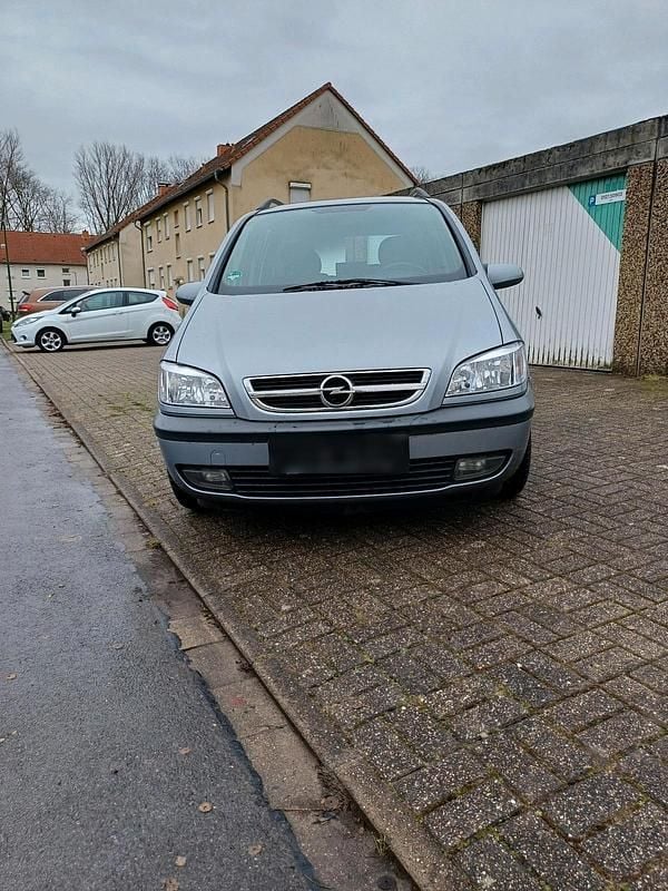 Gebraucht Opel Zafira 125 PS (91 kW) 2003 Van / Kleinbus