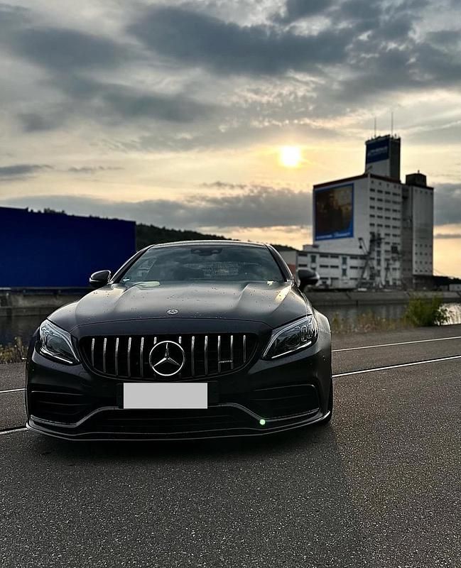 Schwarz Gebraucht 2019 Mercedes C63S AMG AMG Coupé | 55.000 € (Fairer Preis) - Bild 1/4