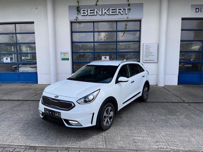 Schneeweiß (ud) Gebraucht 2019 Kia Niro Plus SUV | 20.280 € (Teuer) - Bild 1/4