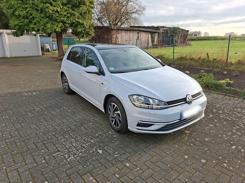 Gebraucht VW Golf VII Join 110 PS (80 kW) 2018 Weiß Limousine