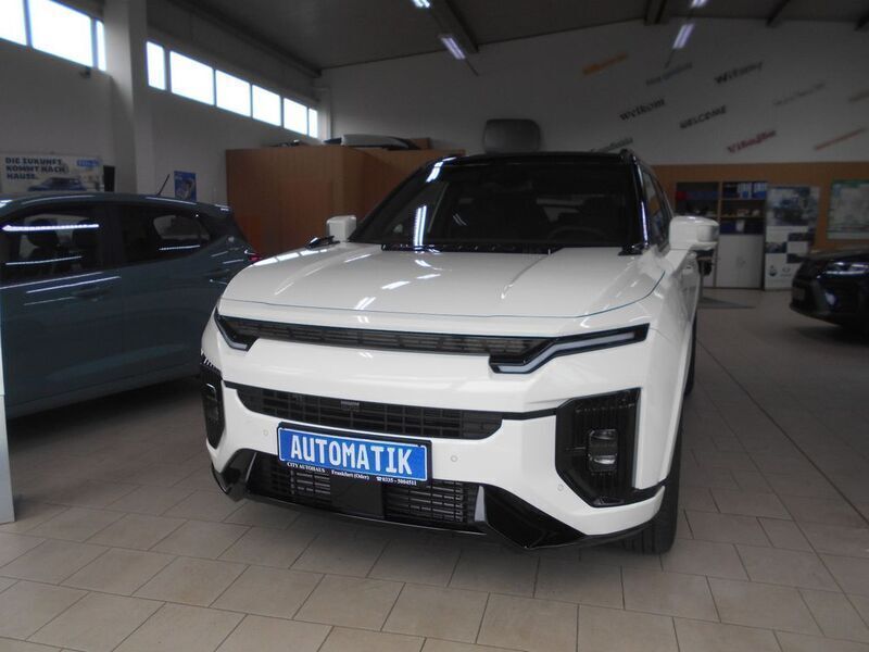 Grand white 2farbig Neu 2024 Ssangyong Actyon SUV | 42.995 € (Etwas zu teuer) - Bild 1/4
