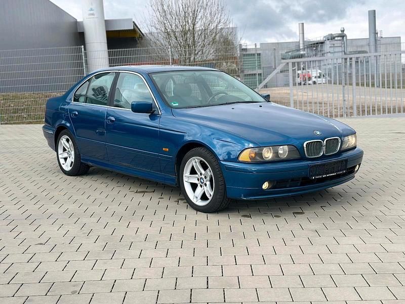 Gebraucht BMW 520 170 PS (125 kW) 2001 Blau Limousine
