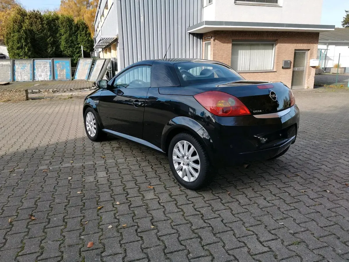 Occasion Opel Tigra 90 ch (66 kW) 2009 Noir Cabriolet