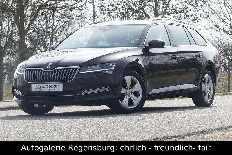 Gebraucht Skoda Superb Style 190 PS (139 kW) 2020 Grau Kombi