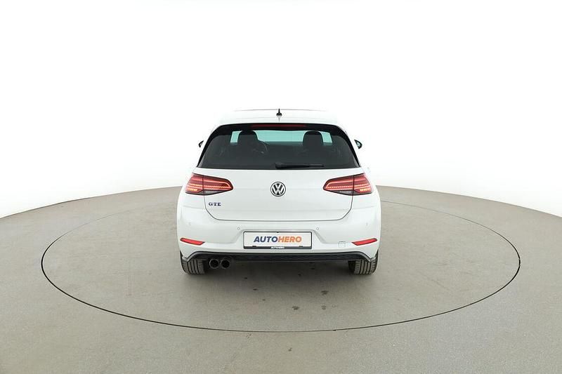 Gebraucht VW Golf VII GTE 204 PS (150 kW) 2017 Weiß Limousine