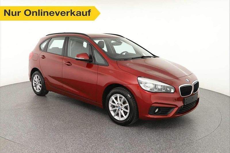 Rot Gebraucht 2017 BMW 218 Advantage Van / Kleinbus | 15.560 € (Guter Preis) - Bild 1/3