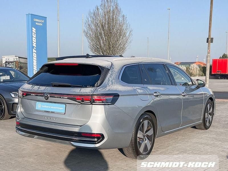 Gebraucht VW Passat Elegance 193 PS (141 kW) 2025 Silber Limousine