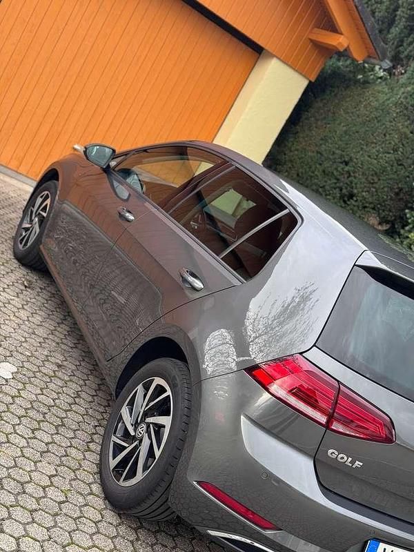 Gebraucht VW Golf VII Join 116 PS (85 kW) 2019 Silber Limousine