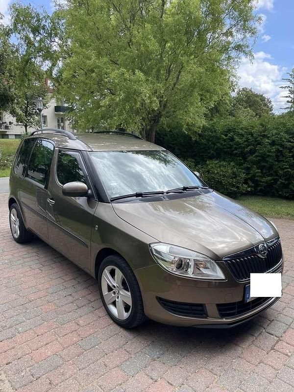 Braun Gebraucht 2013 Skoda Roomster Ambition Van / Kleinbus | 4.300 € (Fairer Preis) - Bild 1/4