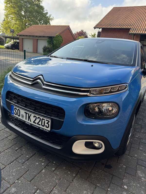Blau Gebraucht 2018 Citroën C3 PureTech Kleinwagen | 8.000 € (Guter Preis) - Bild 1/4