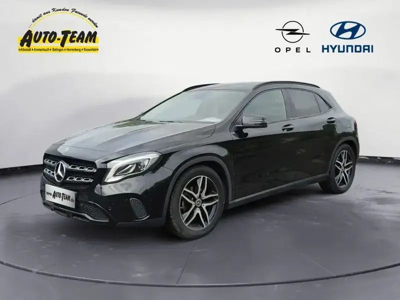 Schwarz Gebraucht 2019 Mercedes GLA200 Urban SUV | 25.790 € (Fairer Preis) - Bild 1/4