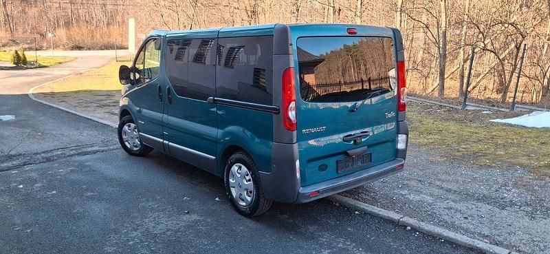 Gebraucht Renault Trafic 145 PS (106 kW) 2010 Blau Van / Kleinbus
