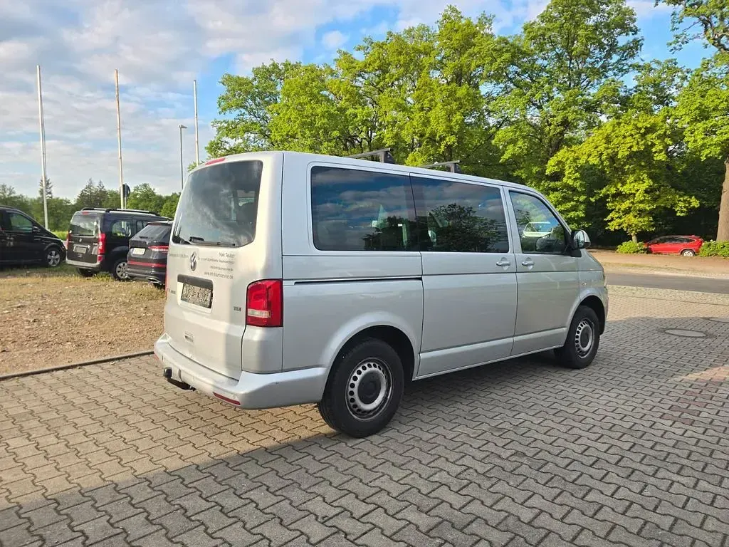Gebraucht VW Caravelle 140 PS (102 kW) 2013 Silber Van