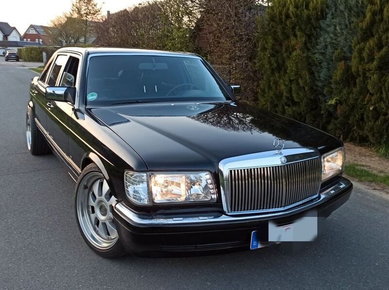 Gebraucht Mercedes 500 252 PS (185 kW) 1990 Schwarz Limousine