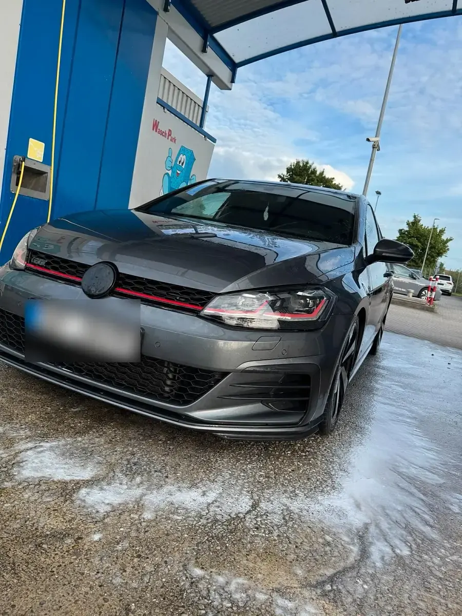 Gebraucht VW Golf VII GTI 245 PS (180 kW) 2019 Grau Limousine