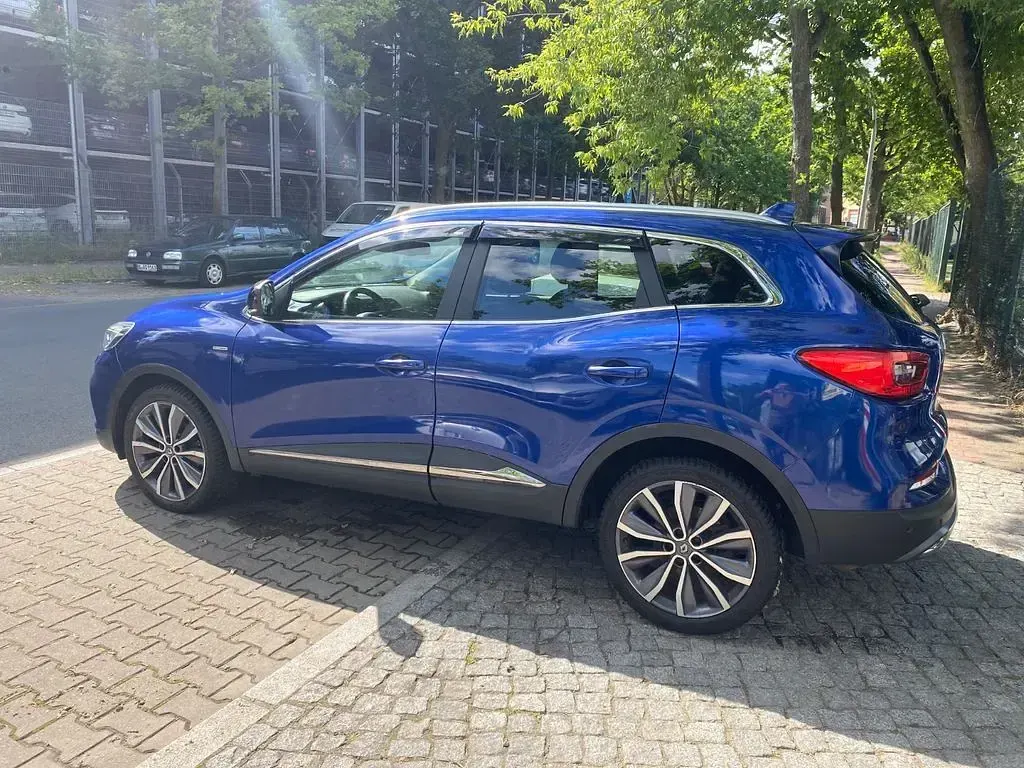 Gebraucht Renault Kadjar Bose Edition 159 PS (116 kW) 2019 Blau SUV