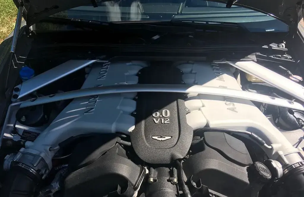 Gebraucht Aston Martin V12 Vantage 574 PS (422 kW) 2016 Grau