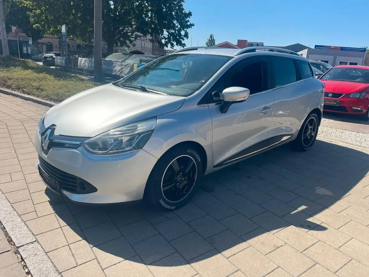 Gebraucht Renault Clio GrandTour Dynamique 90 PS (66 kW) 2013 Silber Kombi