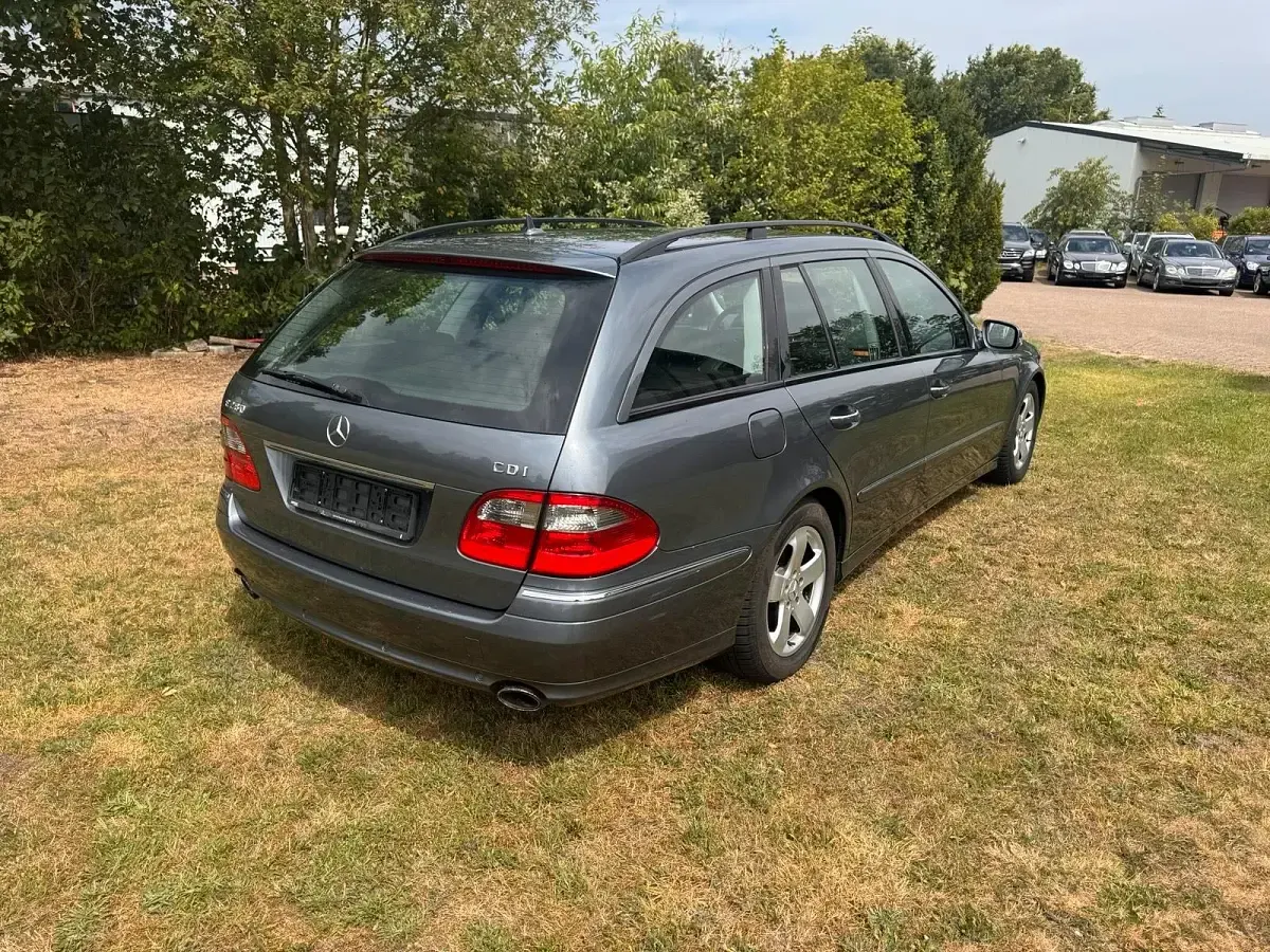 Gebraucht Mercedes E280 Elegance 190 PS (139 kW) 2008 Grau Kombi