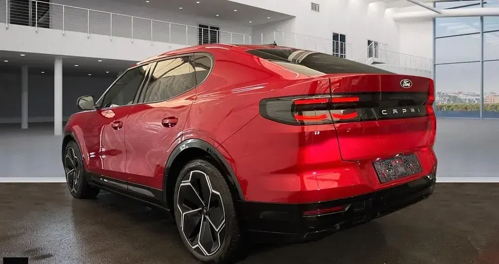 Gebraucht Ford Capri Premium 250 kW (340 PS) 2025 Rot SUV