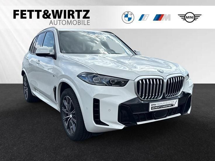 Alpinweiss Gebraucht 2024 BMW X5 M Sport SUV | 84.900 € - Bild 1/3
