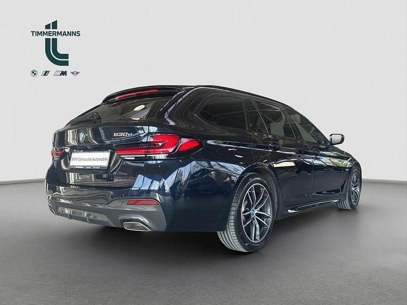 Gebraucht BMW 530e M Sport 292 PS (214 kW) 2022 Schwarz Kombi
