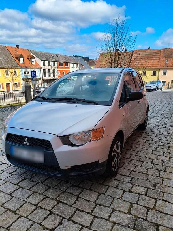 Gebraucht Mitsubishi Colt 95 PS (69 kW) 2009 Silber Kleinwagen