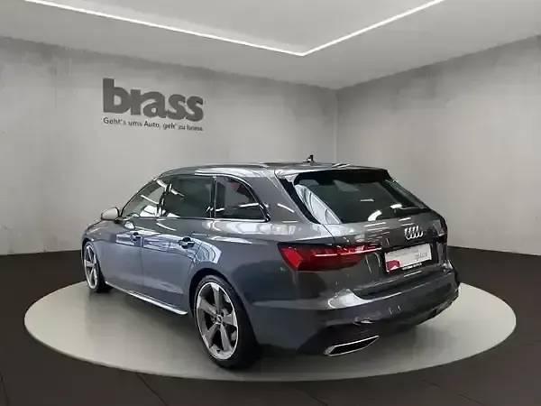 Gebraucht Audi A4 Ambiente 265 PS (194 kW) 2024 Daytonagrau perleffekt Kombi