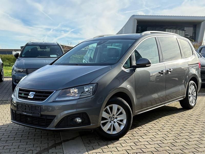 Grau Gebraucht 2016 Seat Alhambra Style Van / Kleinbus | 13.850 € (Superpreis) - Bild 1/4