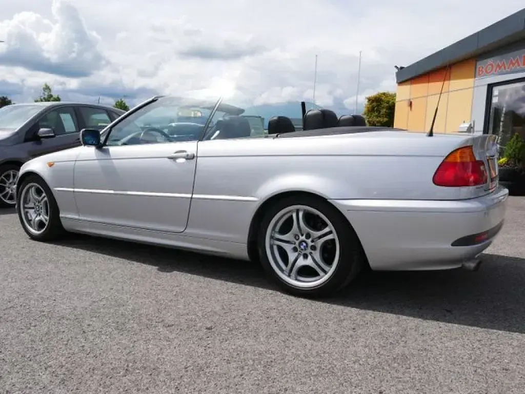 Gebraucht BMW 318 Cabriolet Sport Line 143 PS (105 kW) 2003 Silber Cabrio