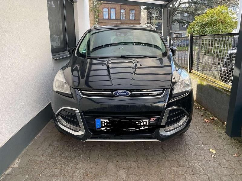 Schwarz Gebraucht 2013 Ford Kuga Titanium SUV | 6.000 € (Superpreis) - Bild 1/4