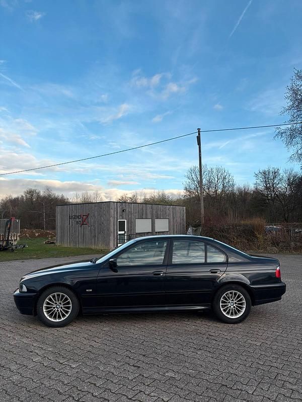 Gebraucht BMW 525 192 PS (141 kW) 2001 Schwarz Limousine