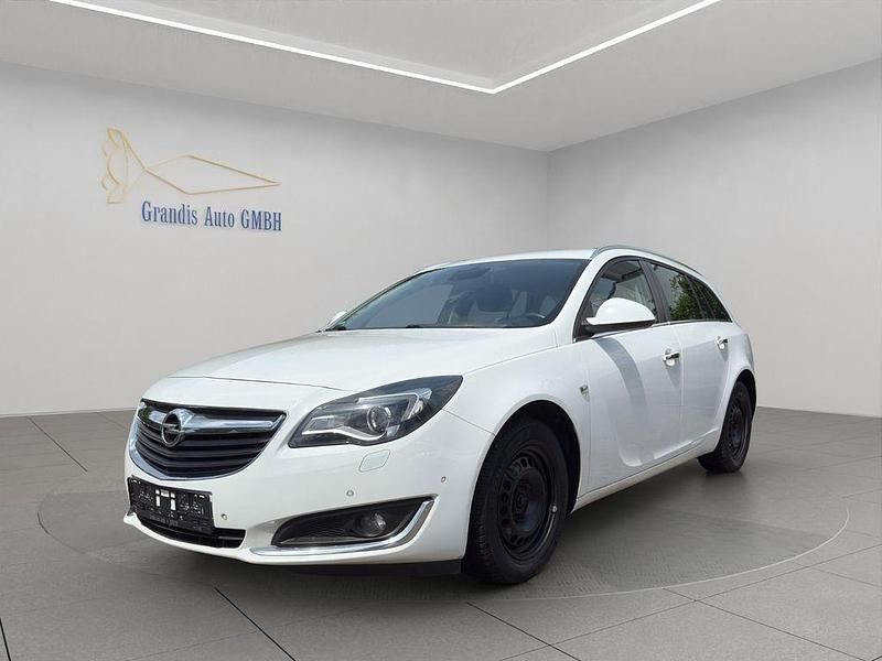 Weiß Gebraucht 2015 Opel Insignia Business Kombi | 4.950 € (Superpreis) - Bild 1/4