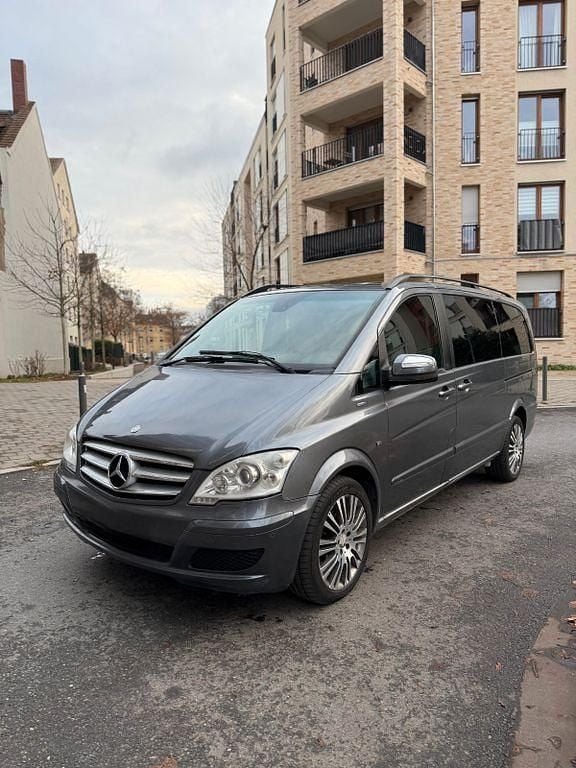 Gebraucht Mercedes Viano 224 PS (164 kW) 2011 Grau Van / Kleinbus