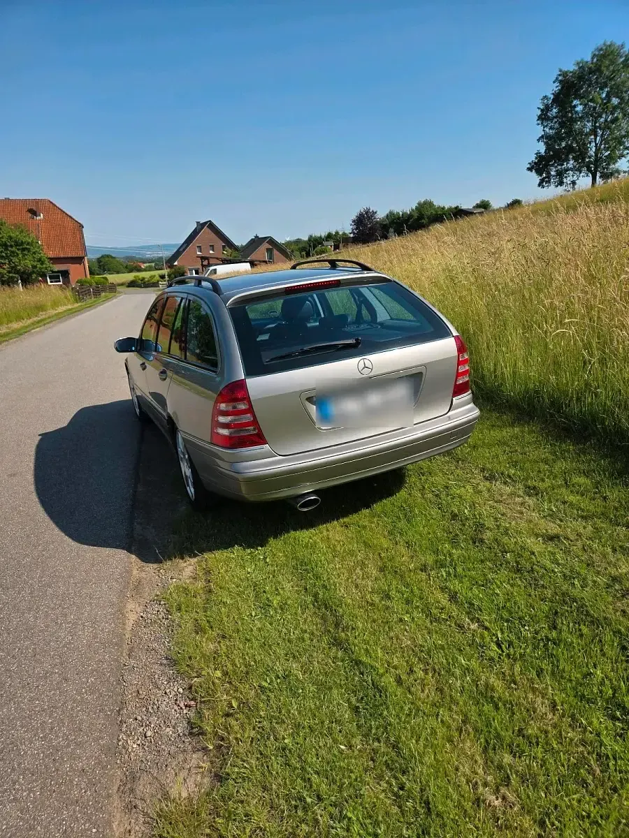 Gebraucht Mercedes C230 Avantgarde 204 PS (150 kW) 2005 Grau Kombi