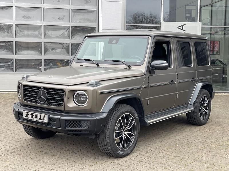 Grau Gebraucht 2023 Mercedes G400 AMG line SUV | 134.590 € (Fairer Preis) - Bild 1/4