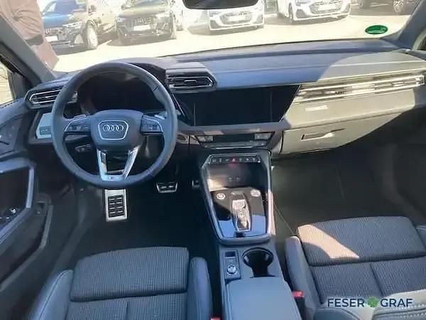 Gebraucht Audi A3 Ambiente 150 PS (110 kW) 2025 Mythosschwarz metallic Limousine